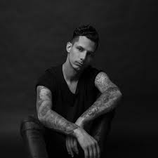 Book Devin Dawson