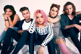 Booking Hey Violet