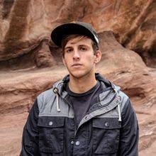 Booking Illenium