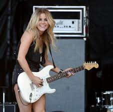 Booking Agent for Lindsay Ell