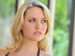 Booking Agent for Mia Malkova