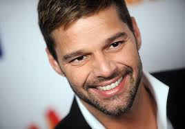 Booking Ricky Martin