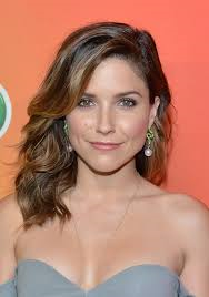 Booking Sophia Bush