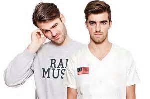 Book The Chainsmokers