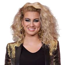 book Tori Kelly