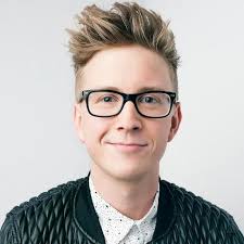 Book Tyler Oakley