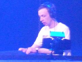 Booking Andrew Rayel