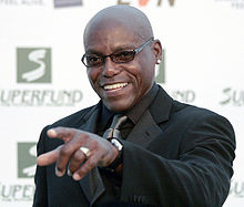 Booking Carl Lewis