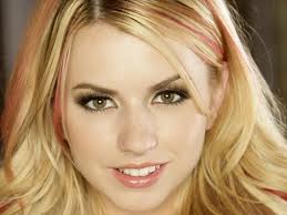 Book Lexi Belle