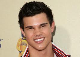 Book Taylor Lautner