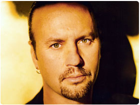 Booking Desmond Child