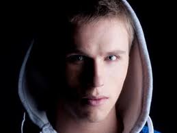 Booking Nicky Romero