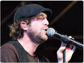 Booking Elliot Yamin