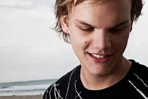 Book Avicii